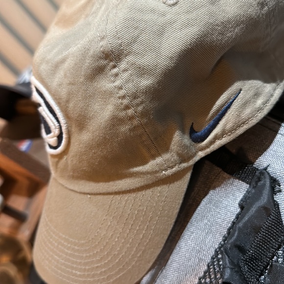 FREE NWOT Nike Penn State Unisex Crap - Picture 2 of 3